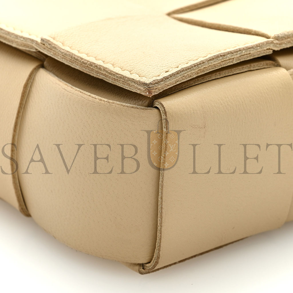 BOTTEGA VENETA LAMBSKIN MAXI INTRECCIO CANDY CASSETTE CROSSBODY BAG PORRIDGE GOLD (12*9*4cm)