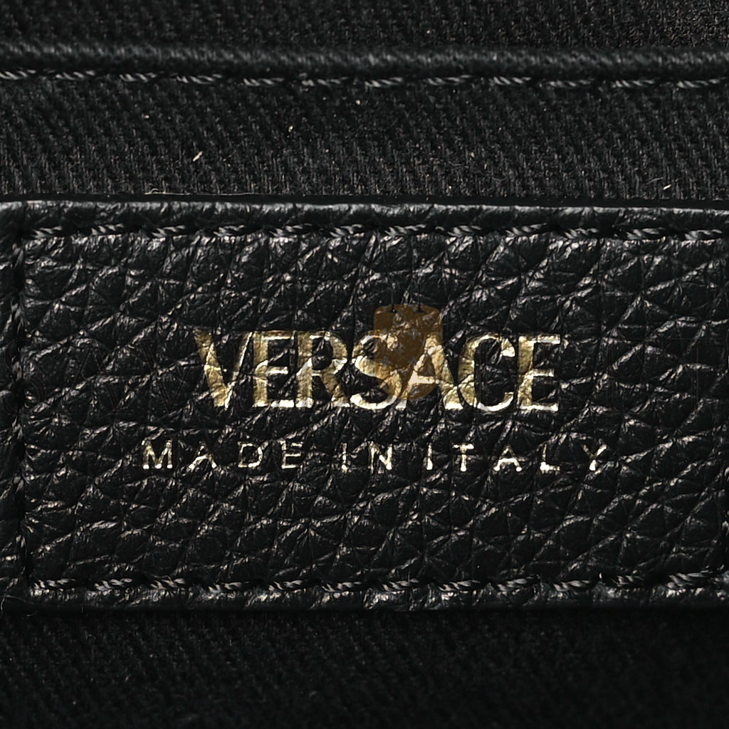 VERSACE GRAINY CALFSKIN VIRTUS CHAIN CROSSBODY BLACK (18*11*4cm)