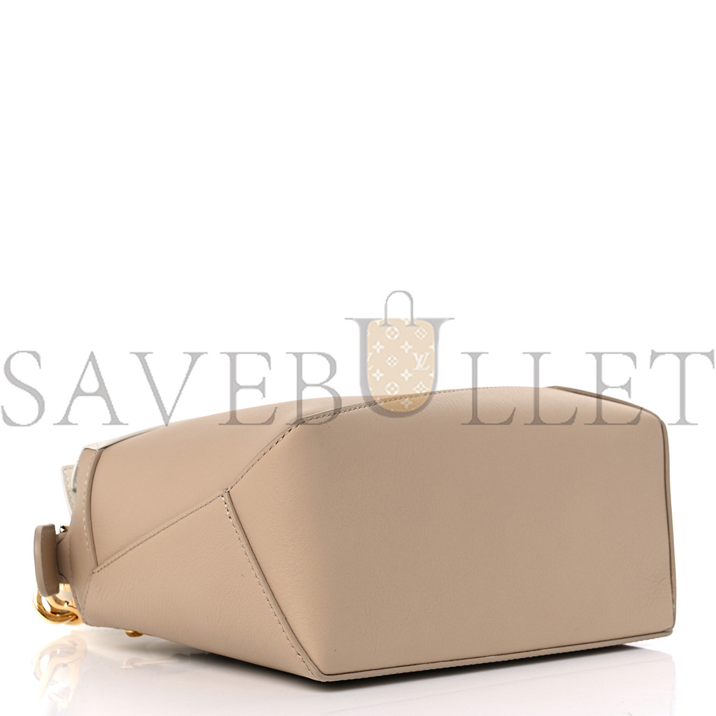 LOEWE CLASSIC CALFSKIN SMALL PUZZLE EDGE BAG SOFT WHITE PAPER CRAFT (24*16.5*10.5cm)