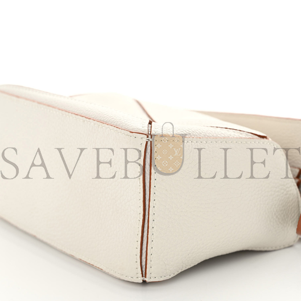 LOEWE CALFSKIN MINI PUZZLE BAG SOFT WHITE (18*12.5*8cm)